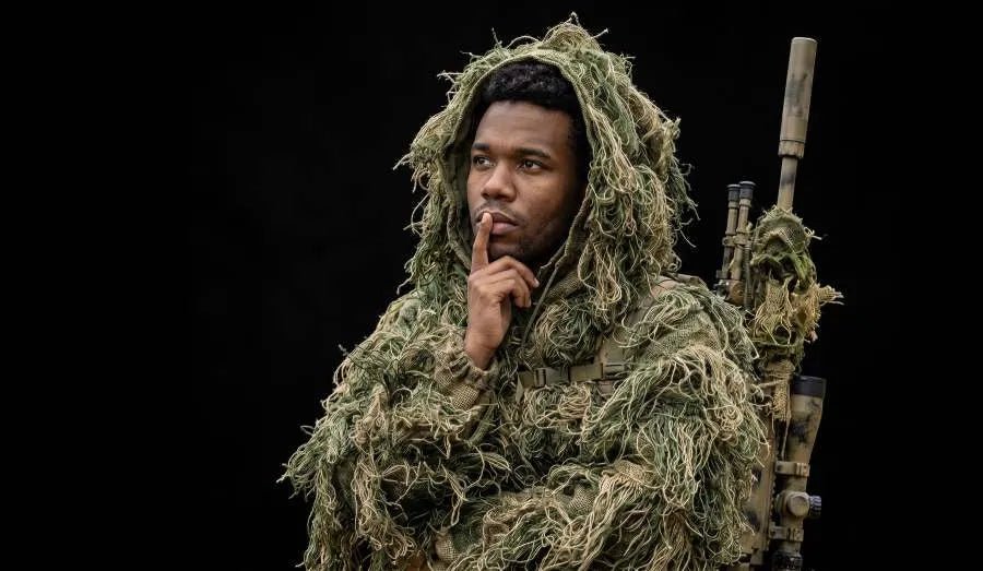 Ghillie suit + gilet tactique : comment combiner les deux sans sacrifier ni le camouflage ni l'accès à votre équipement - BDU AIRSOFT