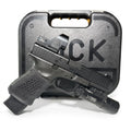 Glock 19 Gen 5 VFC custom avec lampe X300 Ultra et point rouge SRO, devant sa mallette Glock incluse - BDU AIRSOFT