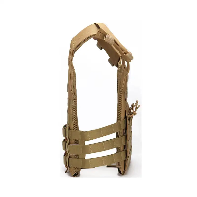 JPC gilet de combat airsoft USA en tan de coté